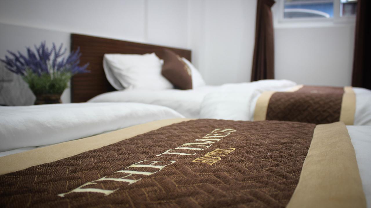 The Times Hotel Хуе Екстериор снимка