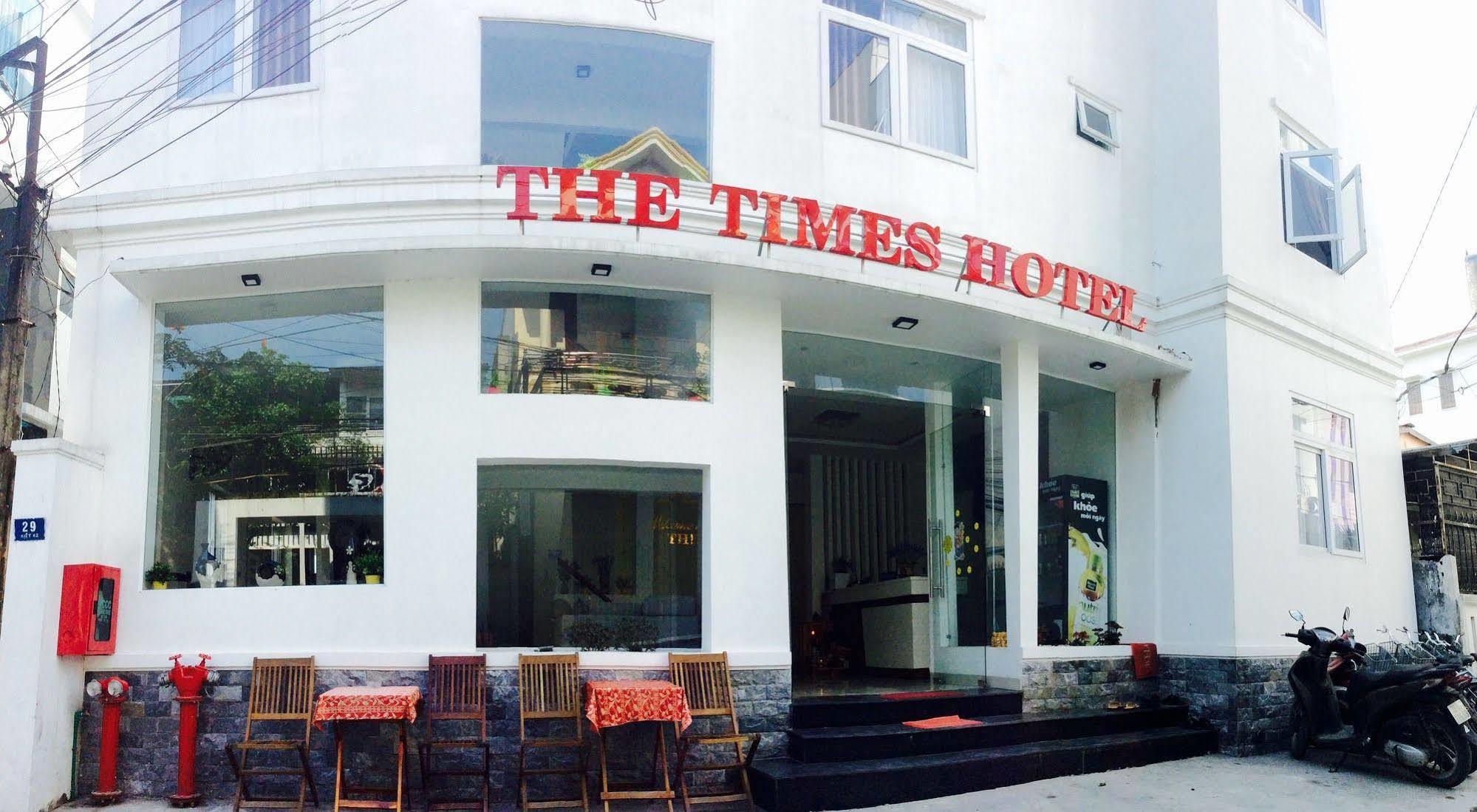 The Times Hotel Хуе Екстериор снимка