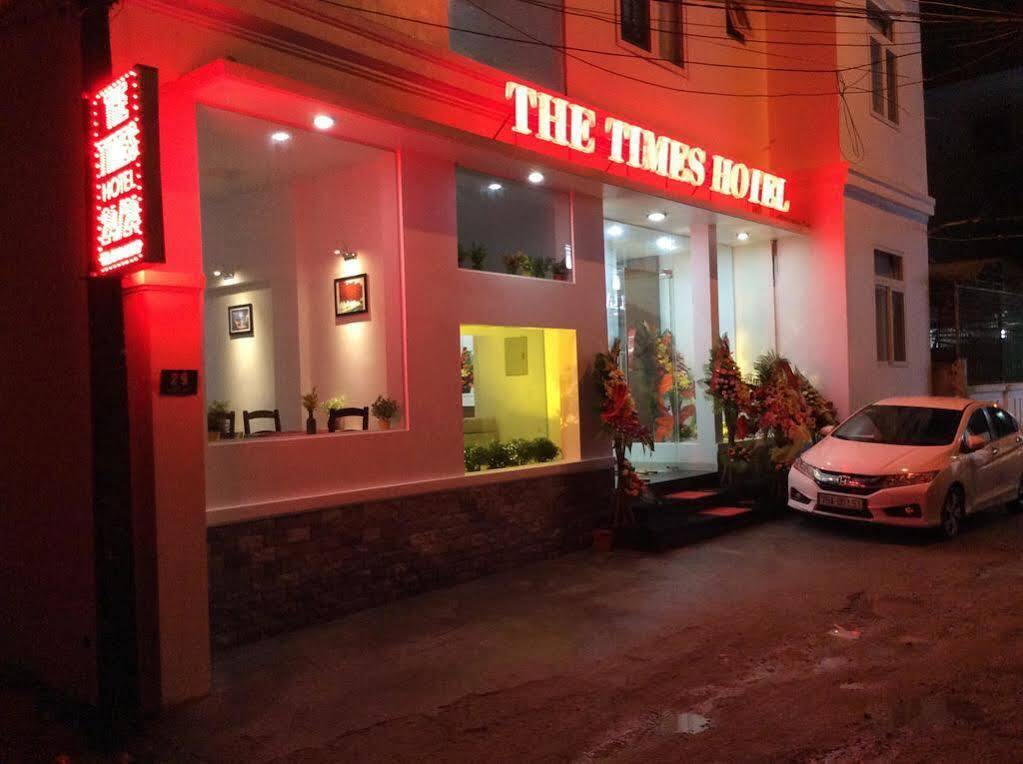 The Times Hotel Хуе Екстериор снимка
